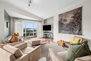 Fairview Central With A View - 9