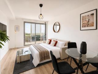 Le Beaufort - Balcony & Unobstructed View - Close to Paris - 3