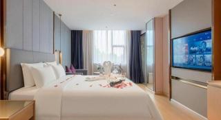 Lavande Hotels·Shenzhen North Railway Station Longhua Yicheng Center - Tiantangwei - 7