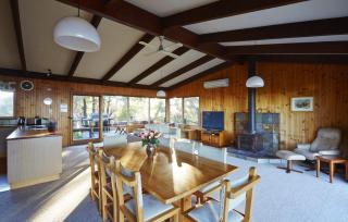 Ediths House - BYO Linen - Moggs Creek - 6