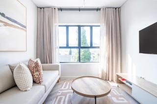 233 Paarl - Studio With Onsite Parking & Comforts - 6