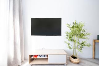233 Paarl - Studio With Onsite Parking & Comforts - 3