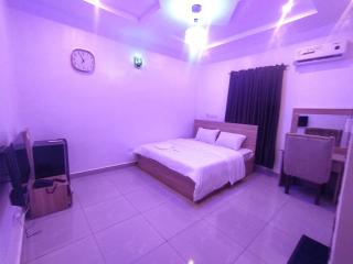 Prestige Oak Hotel - 4