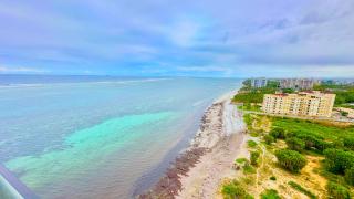 Nauras Apartment Modern Coastal Stay - 3