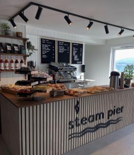Steam Pier Adventure Hotel - 8