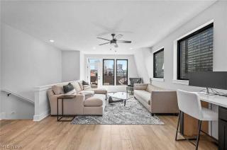 RoofTop - Sleeps 12 - Downtown CLE - 9