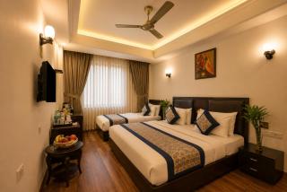 Airport Hotel Grand - 8
