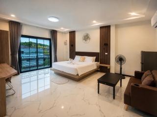 The Social Quarter Stylish Stay in Bang Tao - 1