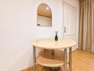 Comfortable Private Rooms in 4BR Apartment Near FAC Platz - 7