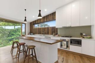 Clovelly - BYO Linen - 6