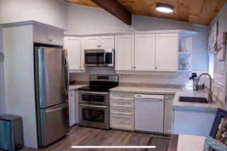 Welcome to the Lakehouse - Year Round Getaway - 7