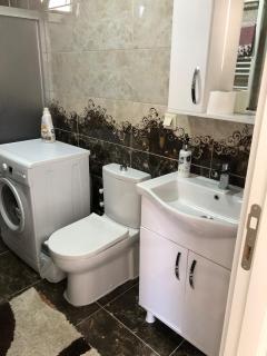 Close to city centrum quiet area home, with air conditioned - 2