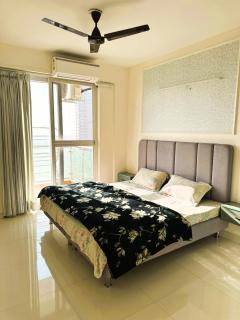 SolAura Peaceful Vegetarian Stay in Mohali and Chandigarh - 5