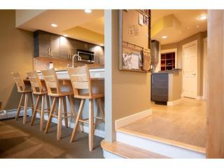 Okemo Mountain Escape 3BR Luxury Trailside Access - 6