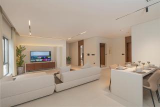 Exquisite Apartment Curated for Pure Comfort - 4