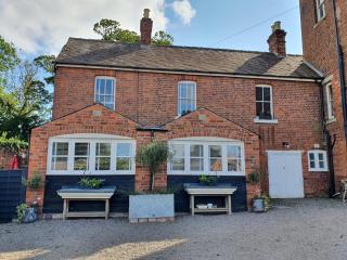 The Coach House an estate cottage for six Malverns - 0