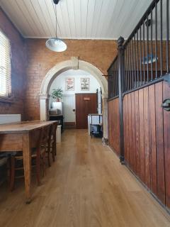 Georgian stable for four, Malvern Hills, with EV charger - 3