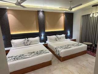 Hotel Dwarka Palace - 8