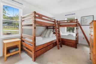 2BR Winterplace Ski Condo with Fireplace Hot Tubs - 7