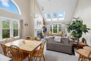 2BR Winterplace Ski Condo with Fireplace Hot Tubs - 6
