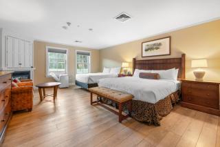 Mountain Vista 3-BR Haven at Jackson Gore Resort - 2