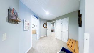 3 BR Ski-in Ski-Out Fireplace Pool Full Kitchen - 8