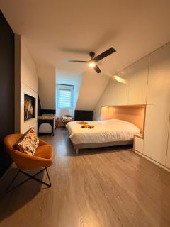 Duplex T3 Moderne au Metro - Clim & Parking Privé - 8