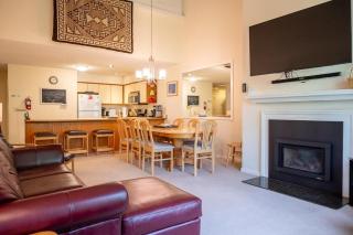 Okemo Ski Condo 3BR Loft Sleeps 10 with Fireplace - 8