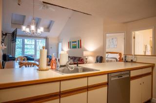 Okemo Ski Condo 3BR Loft Sleeps 10 with Fireplace - 4