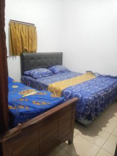 Celina Homestay Bromo - 1