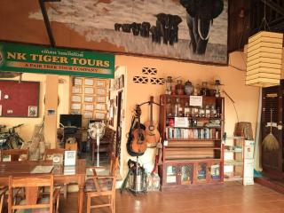 Delilah's Cafe and Hostel - 7