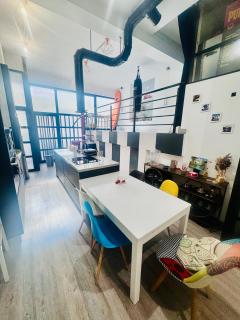 Large Modern Industrial Loft Close to Beaches - 6