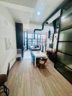 Large Modern Industrial Loft Close to Beaches - 4