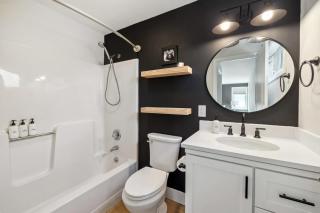 Elegant 3BR with Fireplace & Shuttle to Slopes - 7