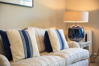 Homefield, Luxury 5-Bed Villa in Kingswear, Devon - 5