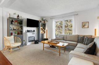 Quaint 3BR Home 8 Minutes to Okemo Mtn - 0