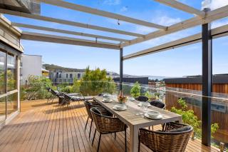 Boston Beach House - BYO Linen - Lorne - 1