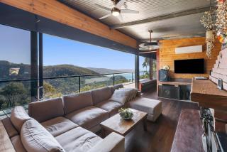 Big Hill Rustic Retreat - BYO Linen - 3