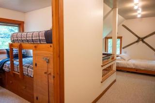 Charming Okemo Home Hot Tub Fireplace Sleeps 9 - 2