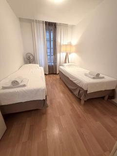 Charm and comfort in the heart of Geneva - 3