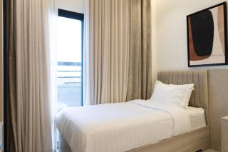 Elegant 2BR Apartment in Royal Tower NZL290 - 8