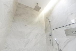 Elegant 2BR Apartment in Royal Tower NZL290 - 4