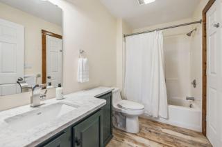 Quaint 1BR Getaway 2 Minutes to Okemo Mountain - 6