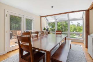5BR Chalet with Hot Tub Game Room & EV Charger - 2