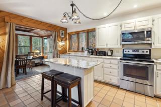 4 BR Home near Lake 6 min to Okemo Mtn - 7