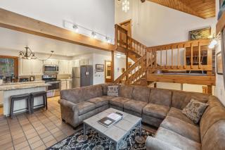 4 BR Home near Lake 6 min to Okemo Mtn - 3