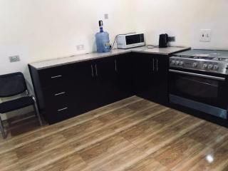 Penthouse - 15 mins from International Airport - 4