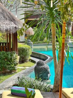 Villa Nicole 5BR Paradise, quiet area in Central Oberoi Seminyak - 9