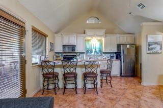 1/2 Mi to Lake Lawtonka: Mtn-View Haven! - 2