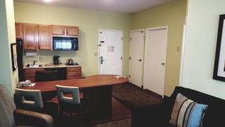 Candlewood Suites Oklahoma City-Moore by IHG - 7